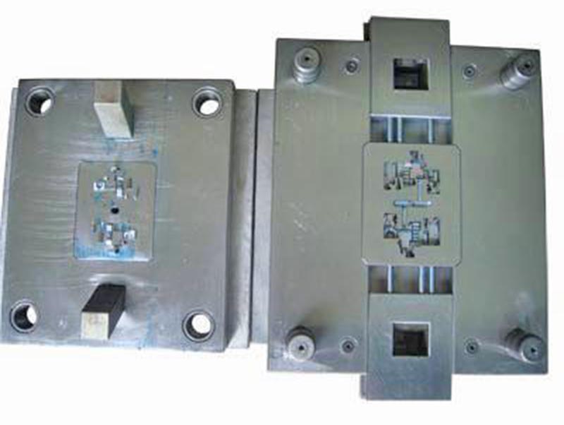 文登精密塑料模-01